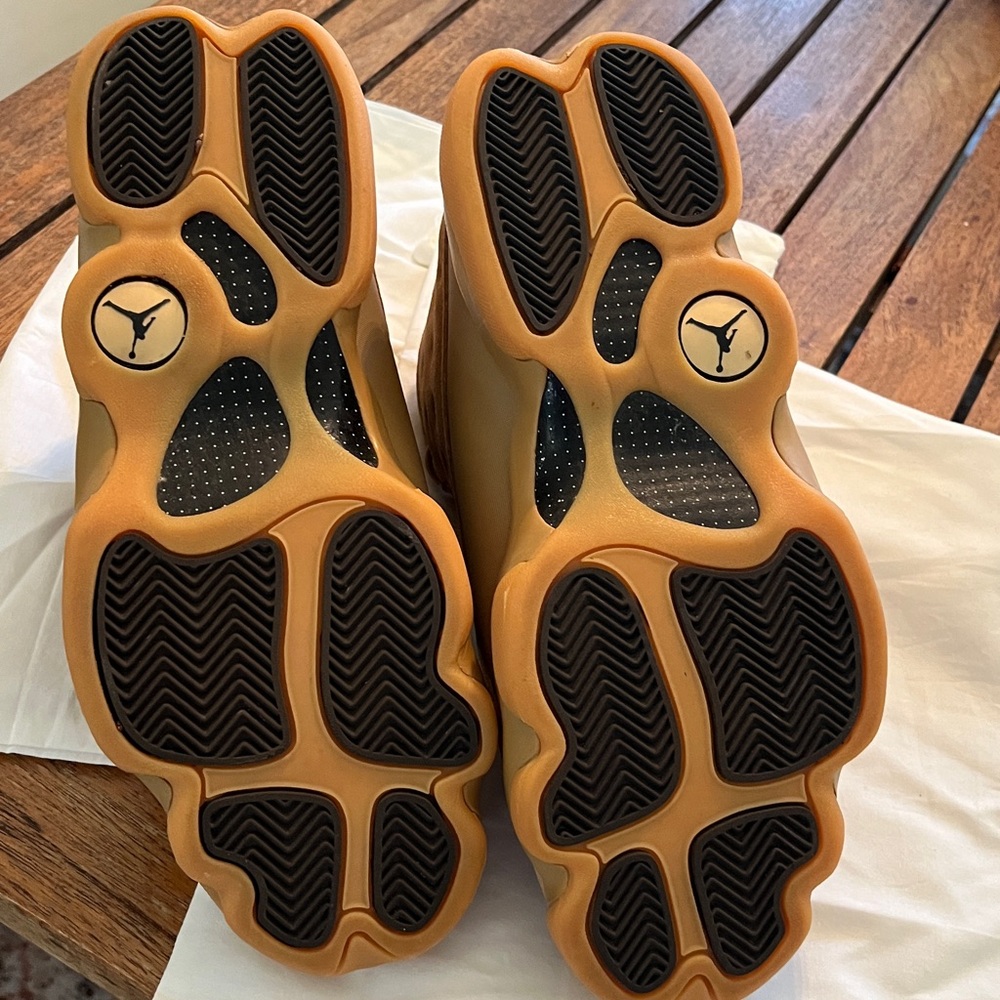 Size 10- iconic Nike Air Jordan 13 Retro Wheat 2017, 414571-705 Men’s authentic - Picture 9 of 11